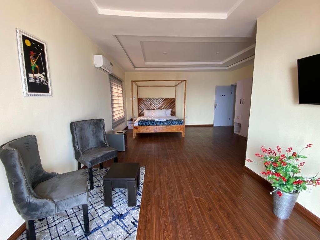 Oceanfront Wavecrest Hotel Lekki Exterior photo